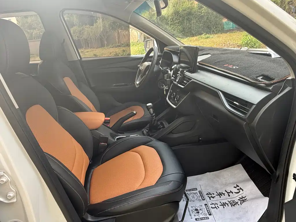 Wuling Hongguang S3 — миниатюра 17