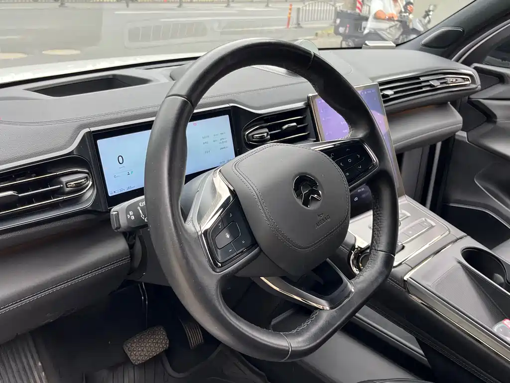 NIO ES6 — миниатюра 11