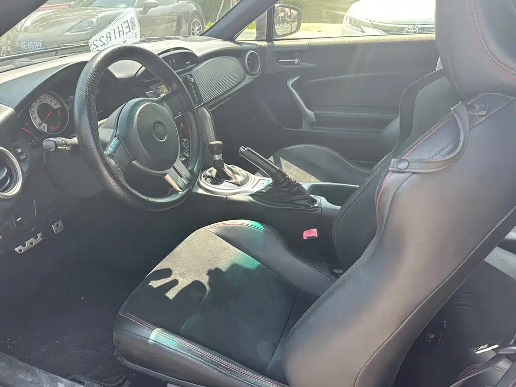 Toyota 86 — миниатюра 8