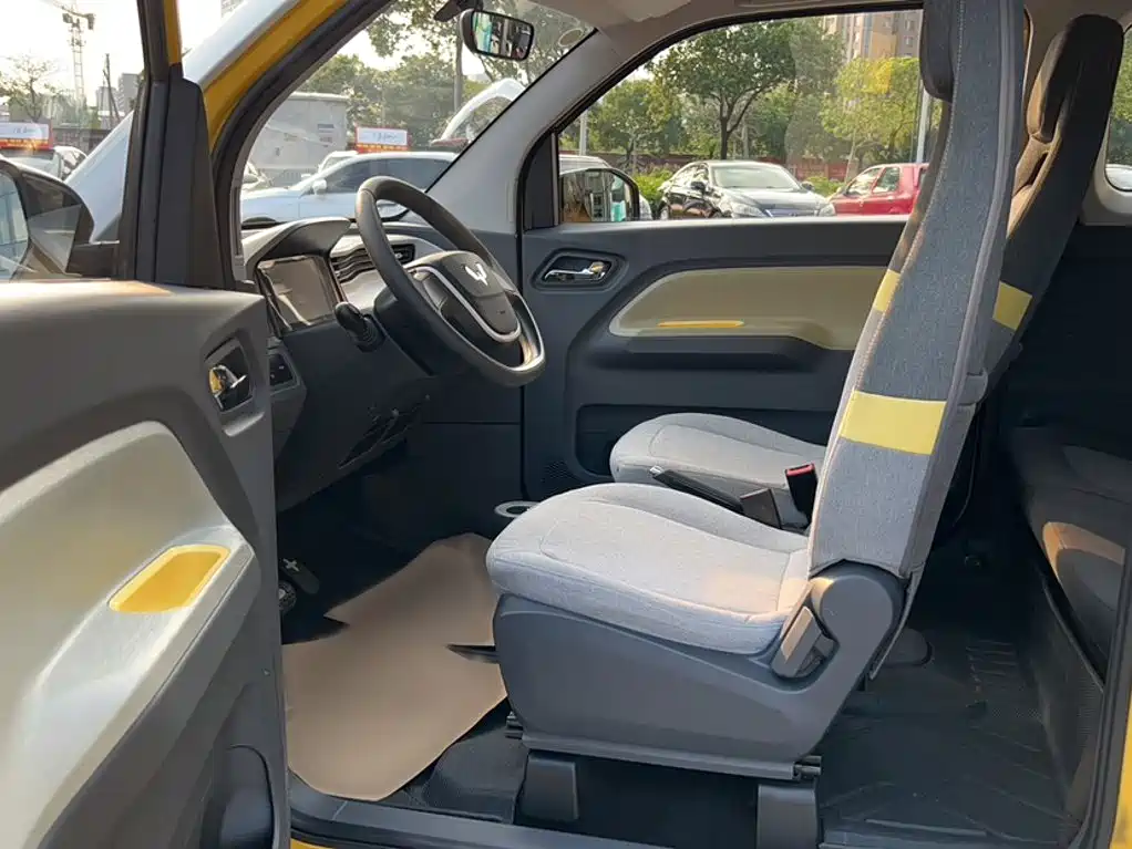 Wuling MINIEV — миниатюра 10