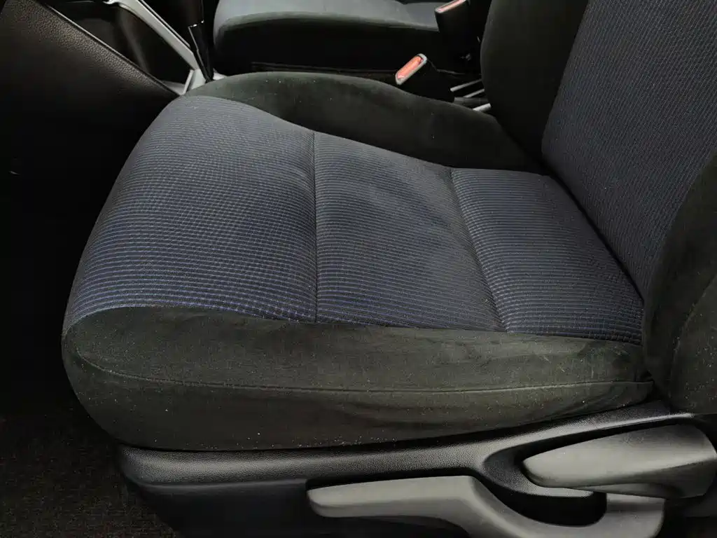 Toyota Yaris L — миниатюра 20