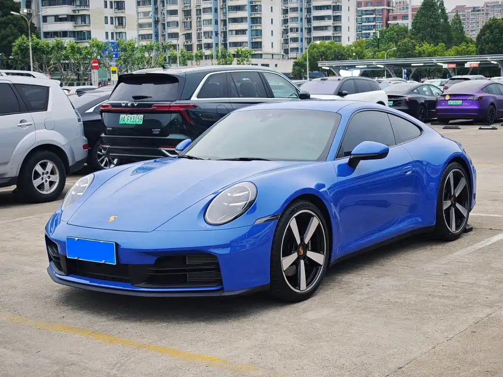 Porsche 911 2025