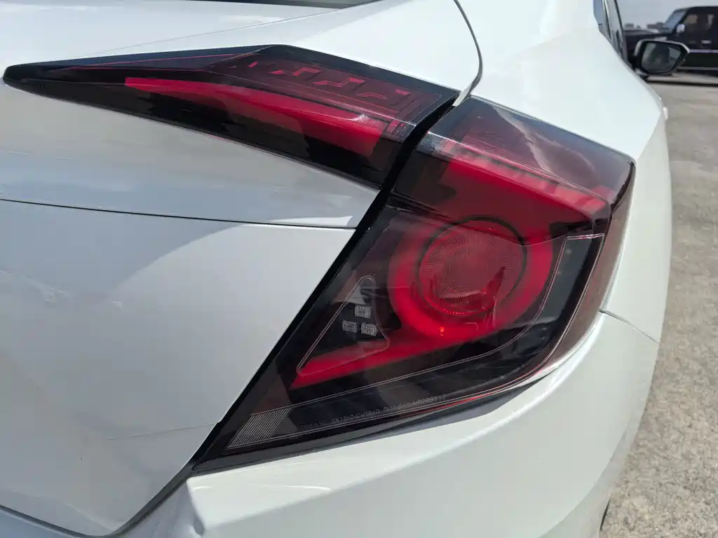 Honda Civic — миниатюра 16