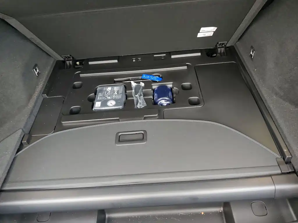Volvo гибрид Volvo XC70 plug-in — миниатюра 12