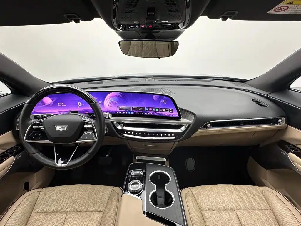 Cadillac Lyriq — миниатюра 15