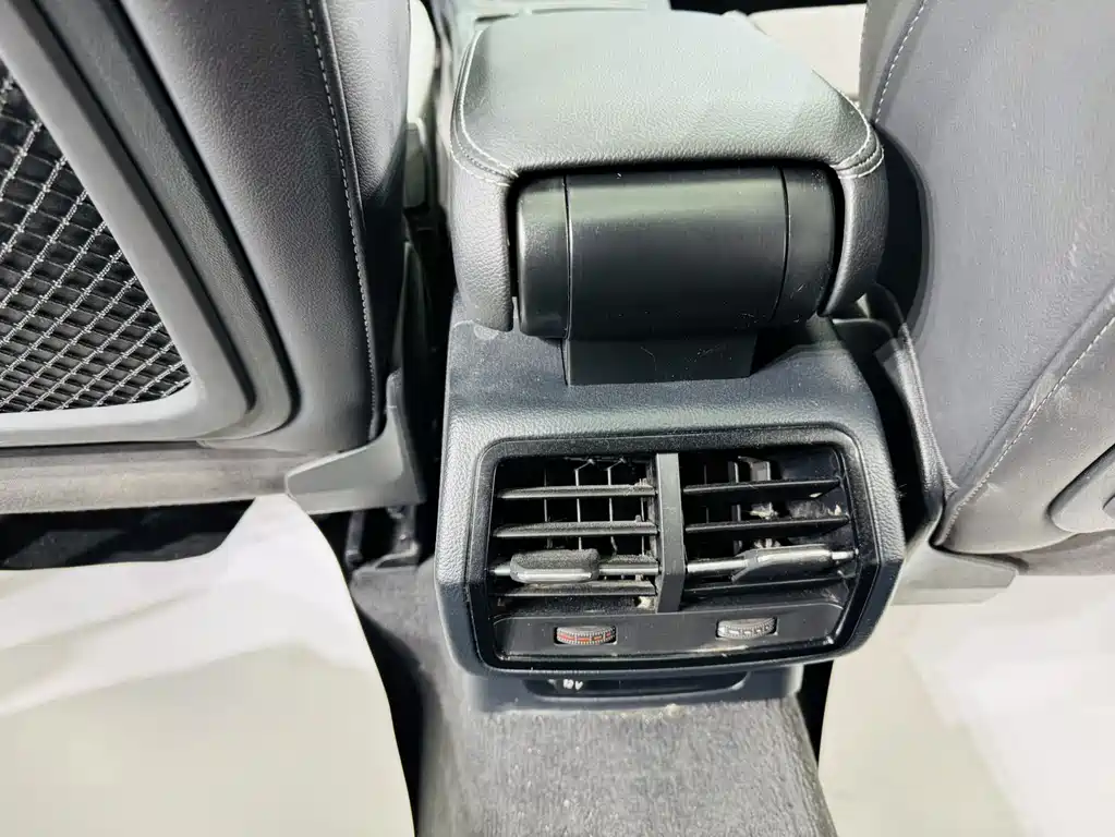 Audi Q3 — миниатюра 12