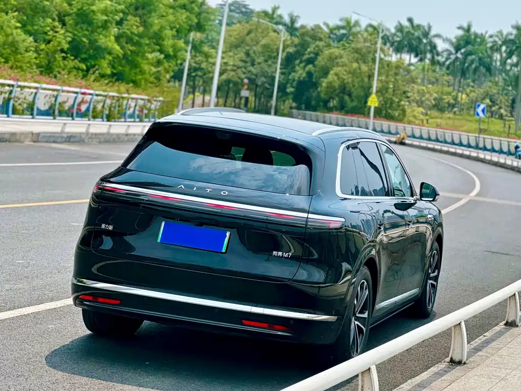 AITO AITO M7 — миниатюра 4