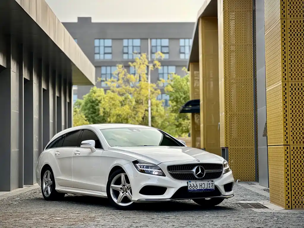 MERCEDES-BENZ CLS