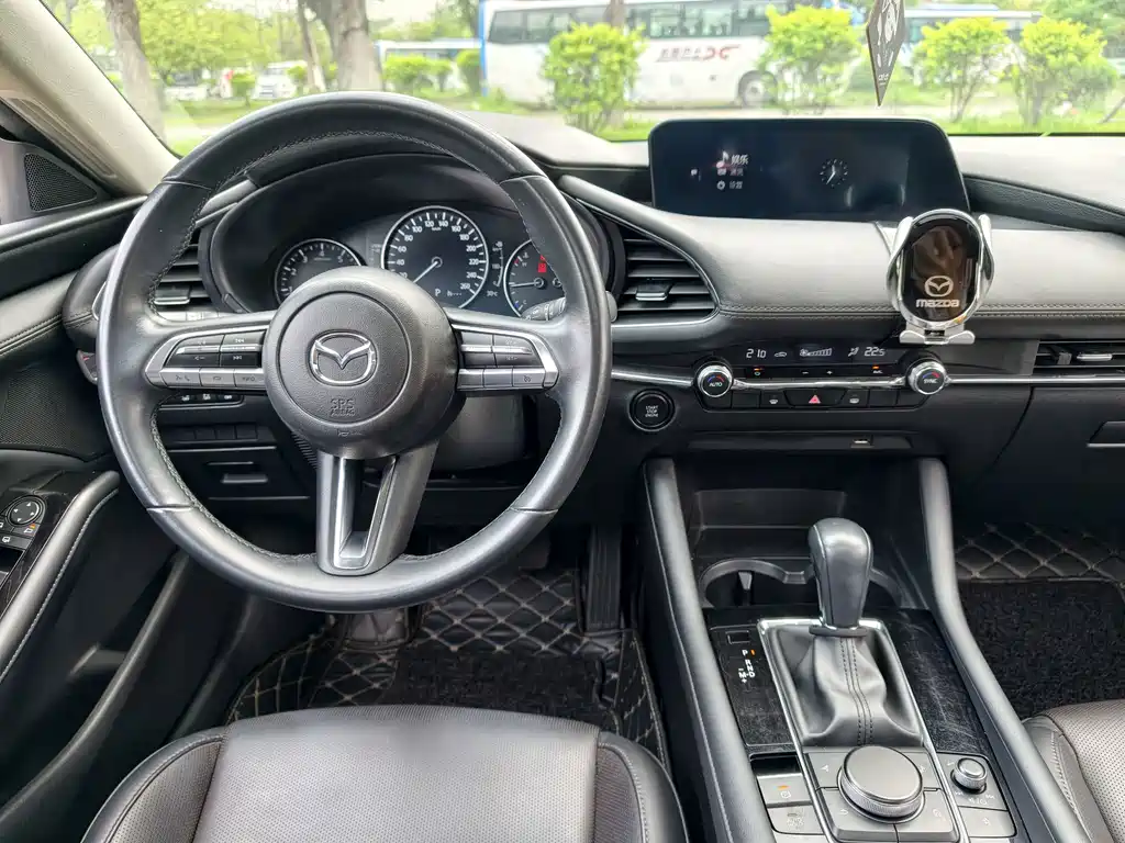 Mazda 3 Axela — миниатюра 11