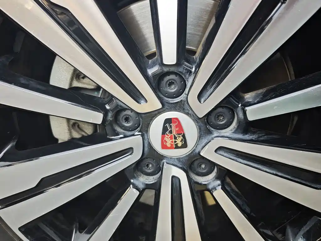 Roewe RX5 New Energy — миниатюра 12