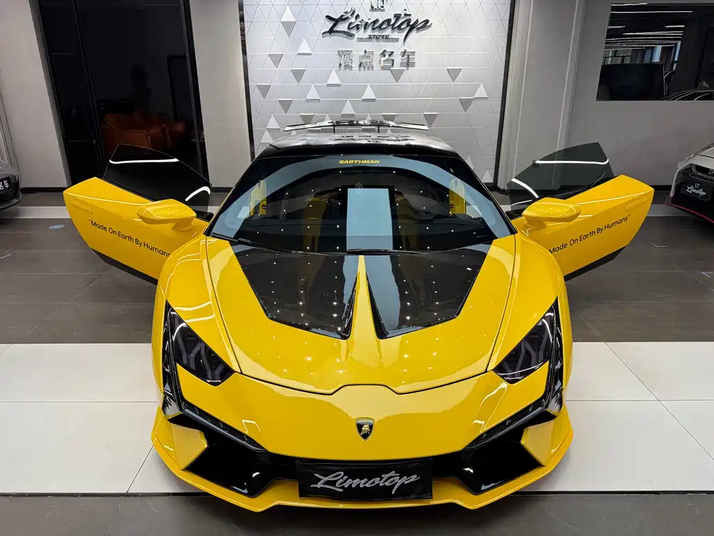 LAMBORGHINI HURACÁN