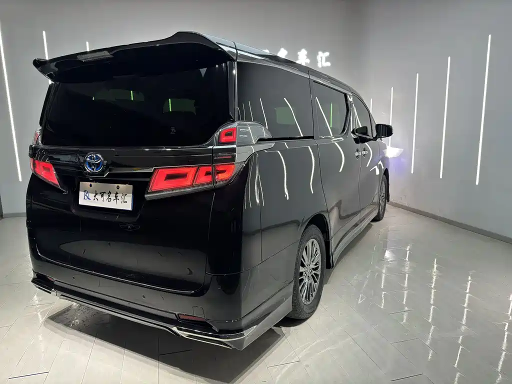 Toyota Vellfire — миниатюра 9