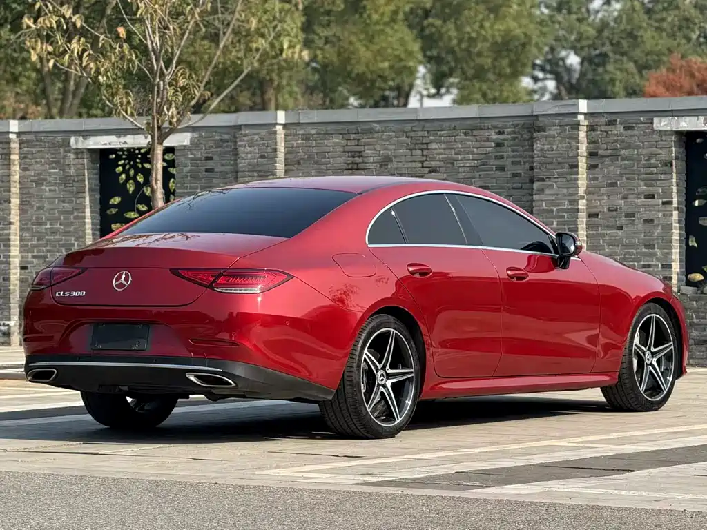 MERCEDES-BENZ CLS