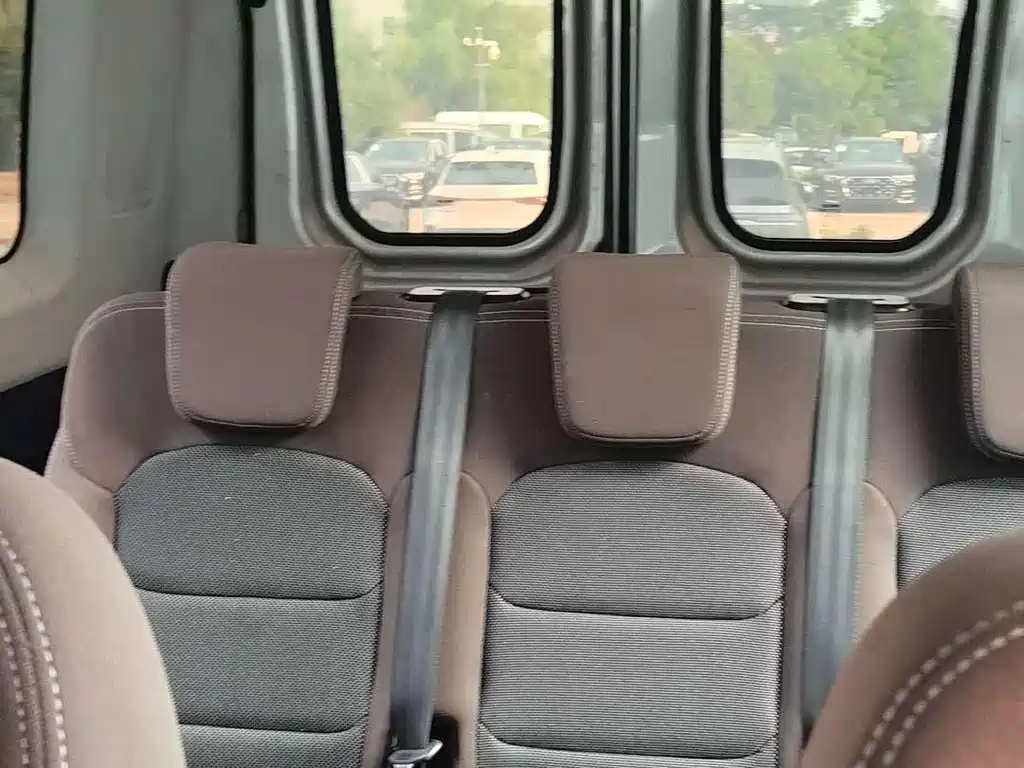 IVECO Ousheng — миниатюра 13