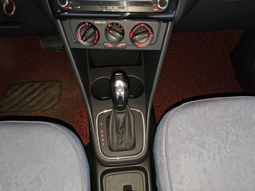 Volkswagen Polo — миниатюра 10