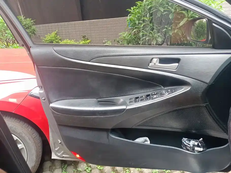 Hyundai Sonata — миниатюра 7