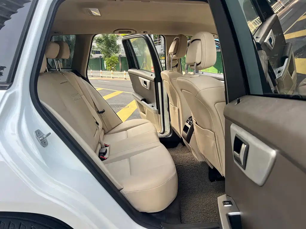 Mercedes-Benz GLK-Class — миниатюра 12