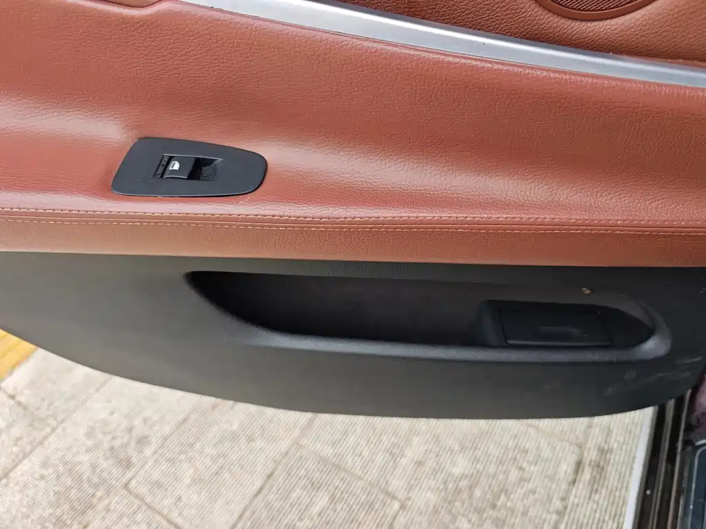 BMW 5 Series GT 535i Classic Type, фото 19