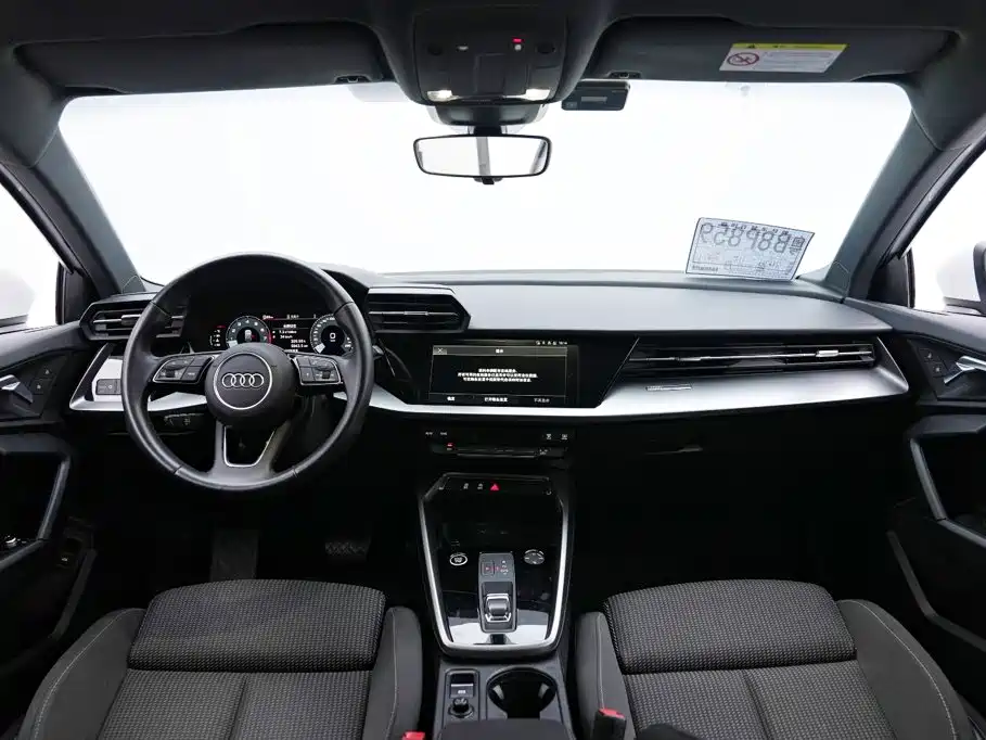 Audi A3 - фото 13