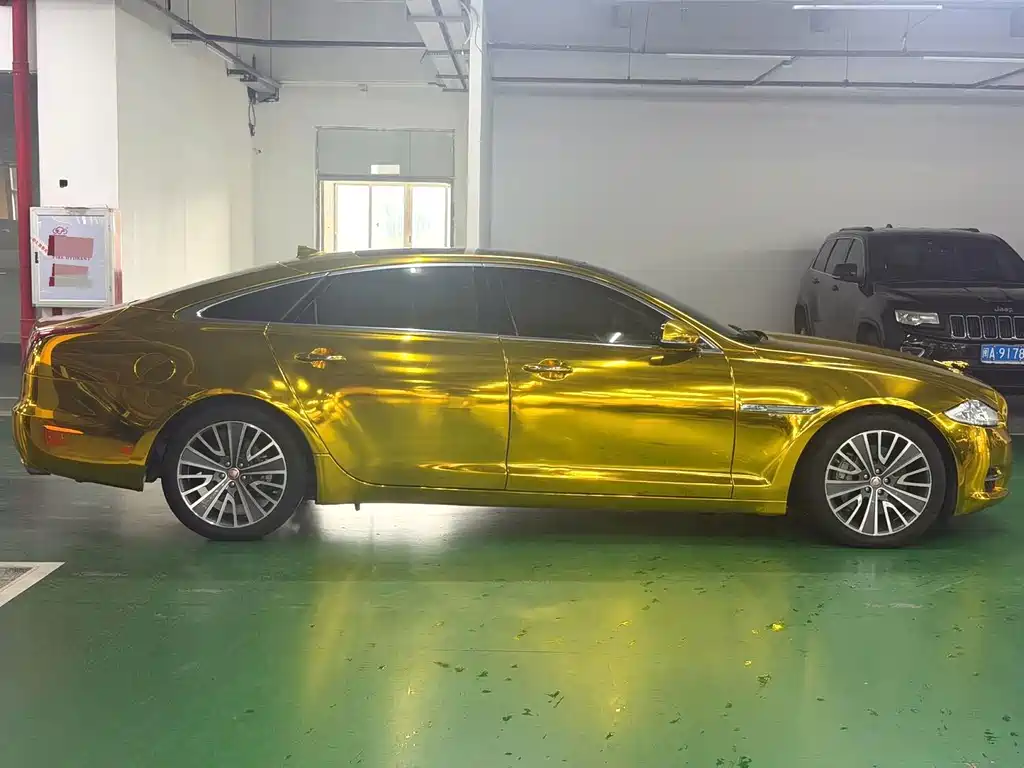 Jaguar XJ — миниатюра 9
