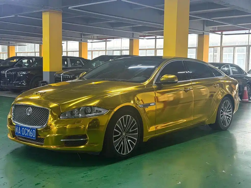 Jaguar XJ