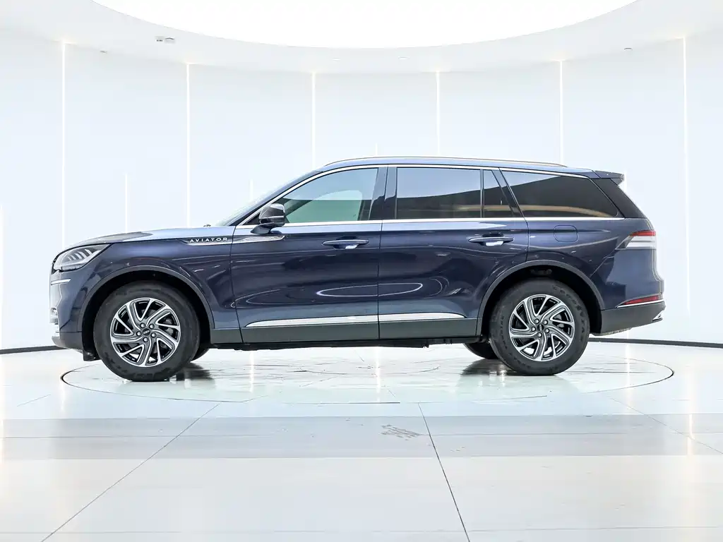 Lincoln Aviator 2023 3.0T V6 Premium мест