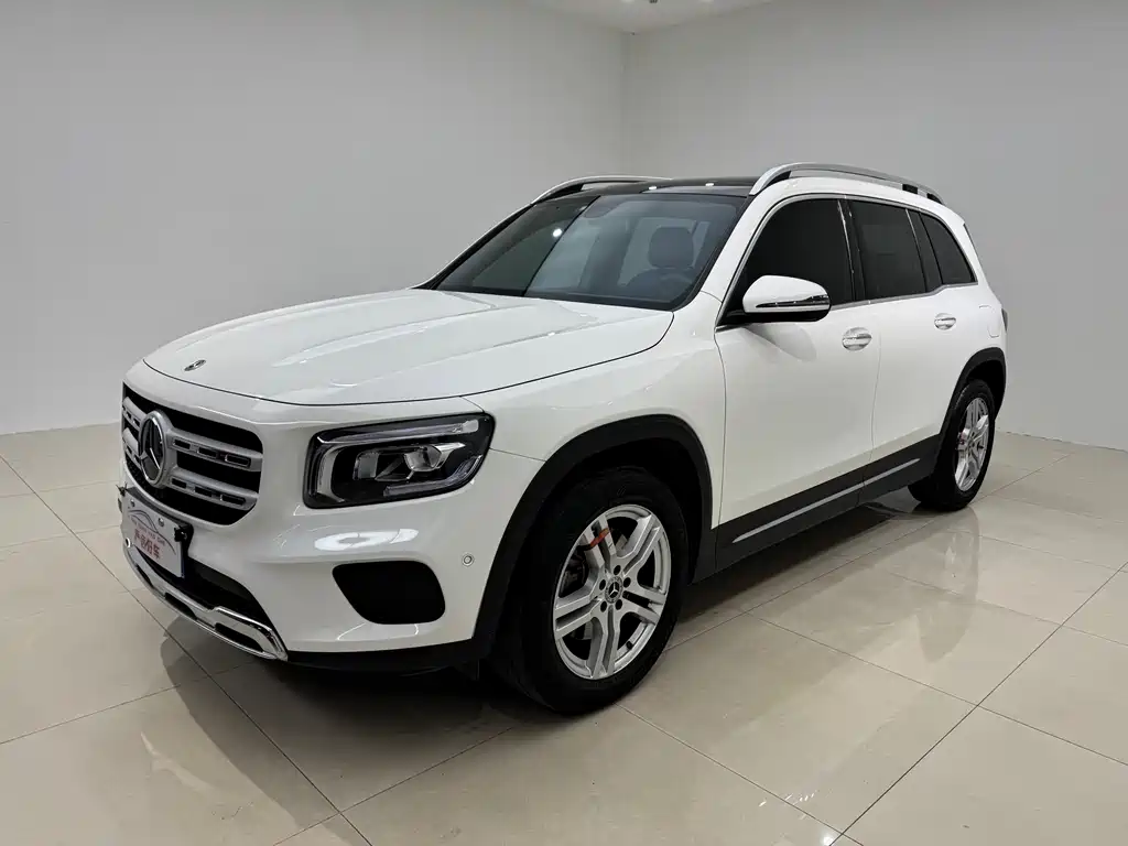 Mercedes-Benz GLB 2023