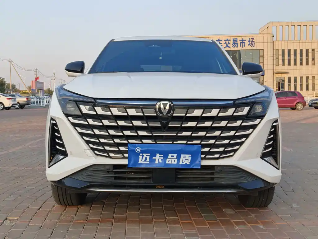 Changan UNI-Z New Energy — миниатюра 2