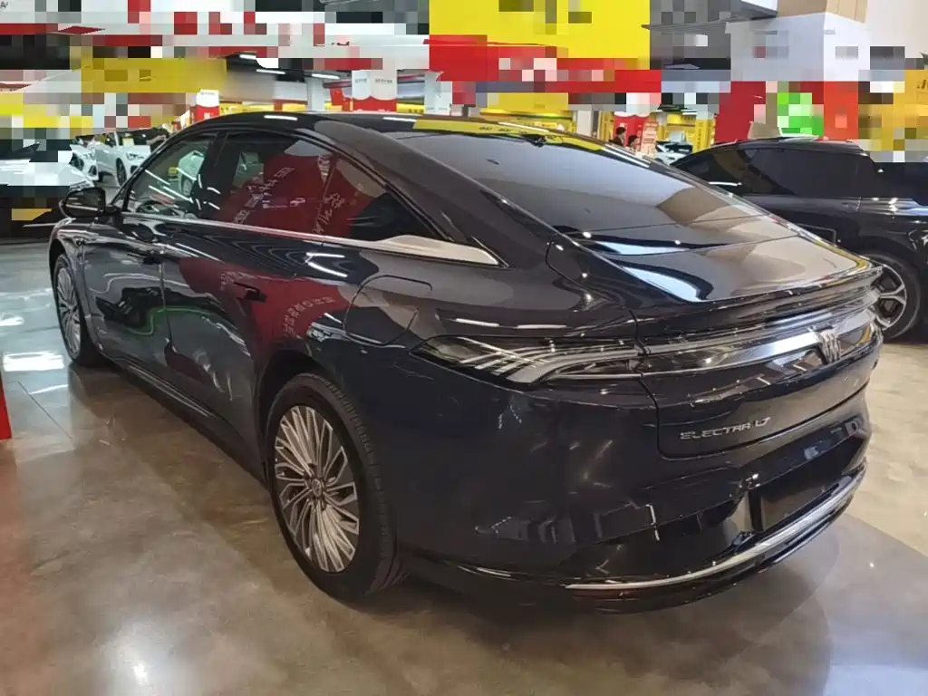 Buick Electra L7 — миниатюра 5