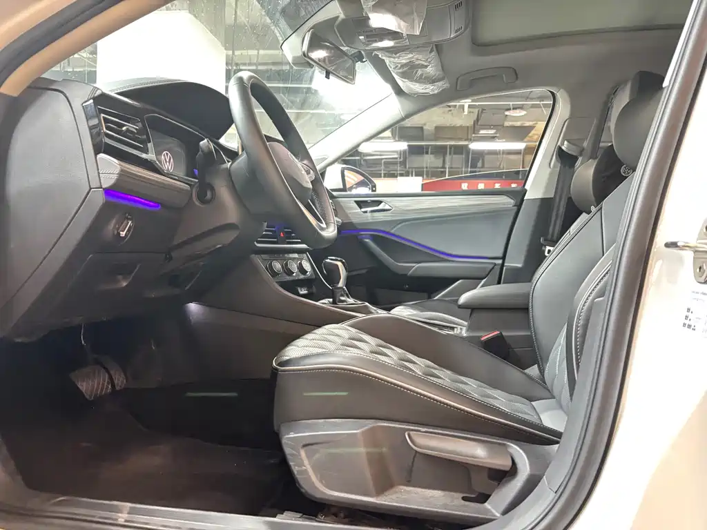 Volkswagen Sagitar 2023 300TSI DSG
