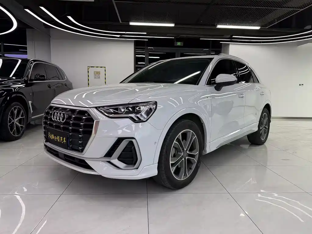 Audi Q3 2021