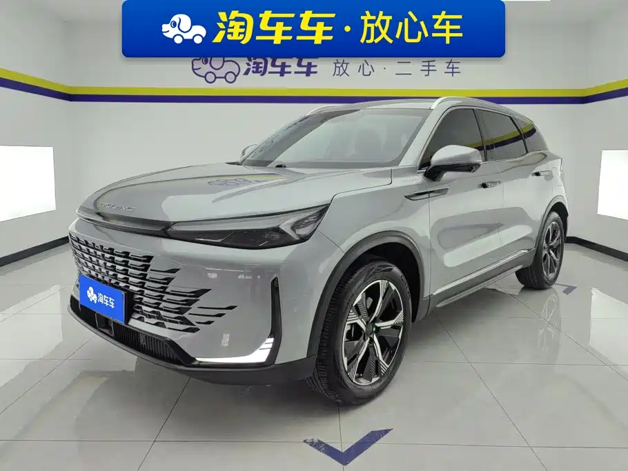 BAIC X7