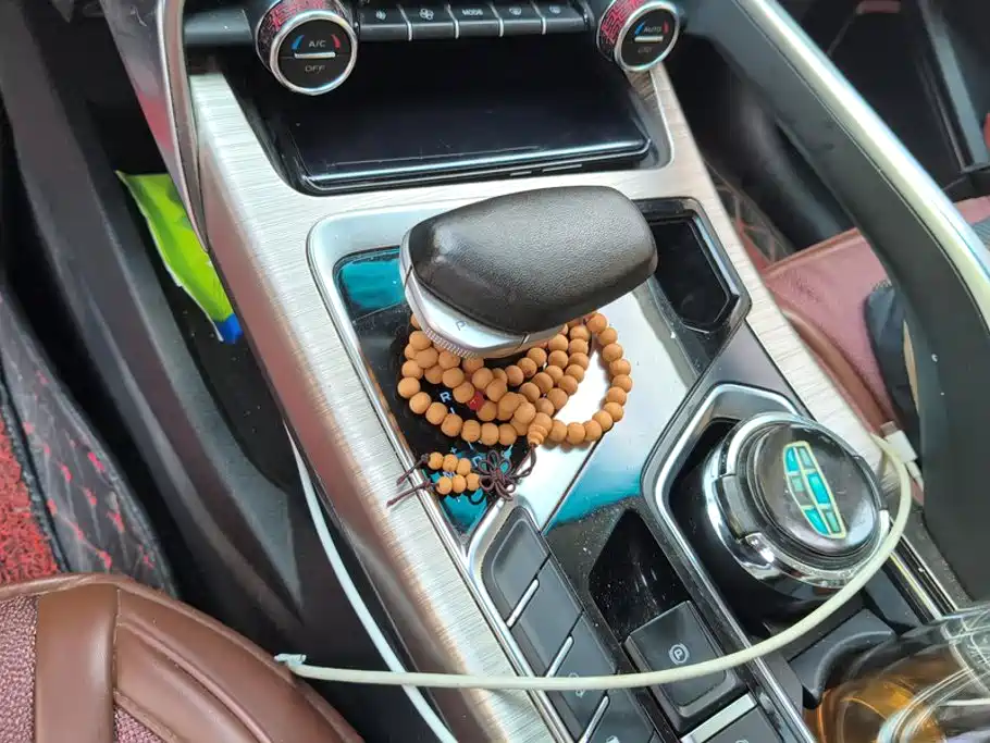Geely Xingyue — миниатюра 16