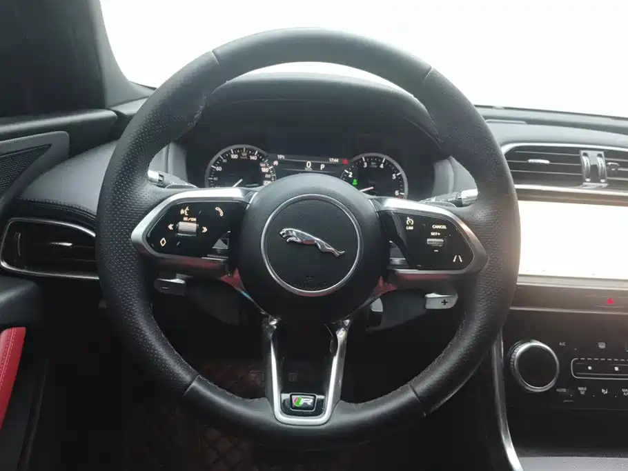 Jaguar XEL — миниатюра 15