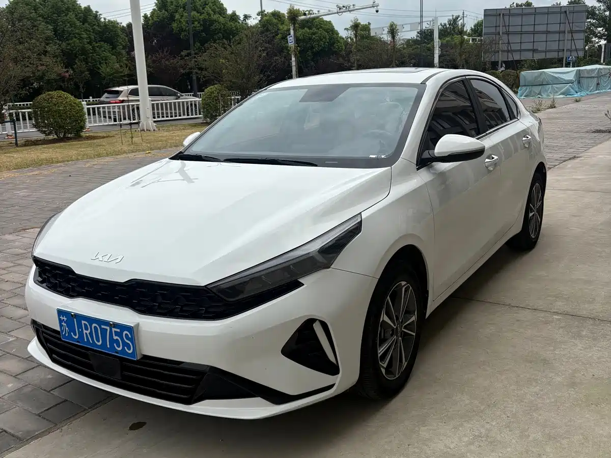 起亚K3 2023款 1.5L CVT豪华版 2023