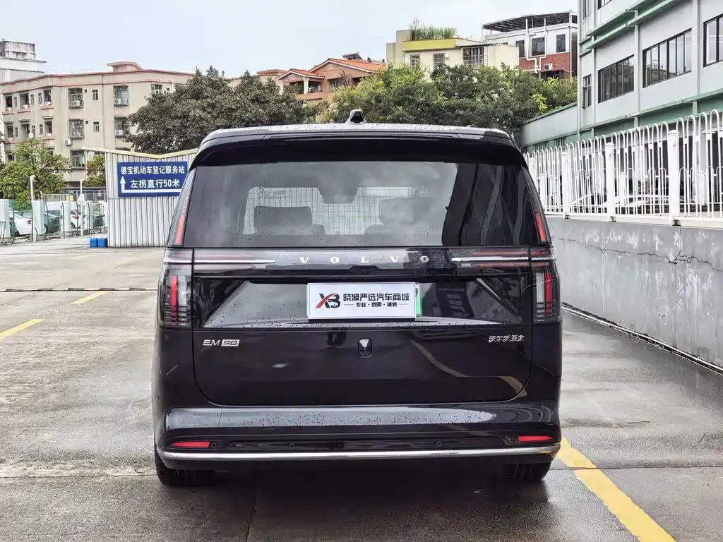 Volvo EM90 — миниатюра 18