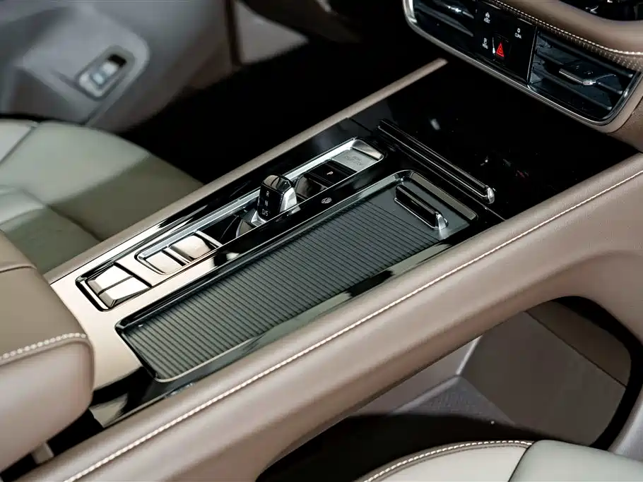 Volkswagen Viloran 380TSI Premium Speed Edition, фото 21