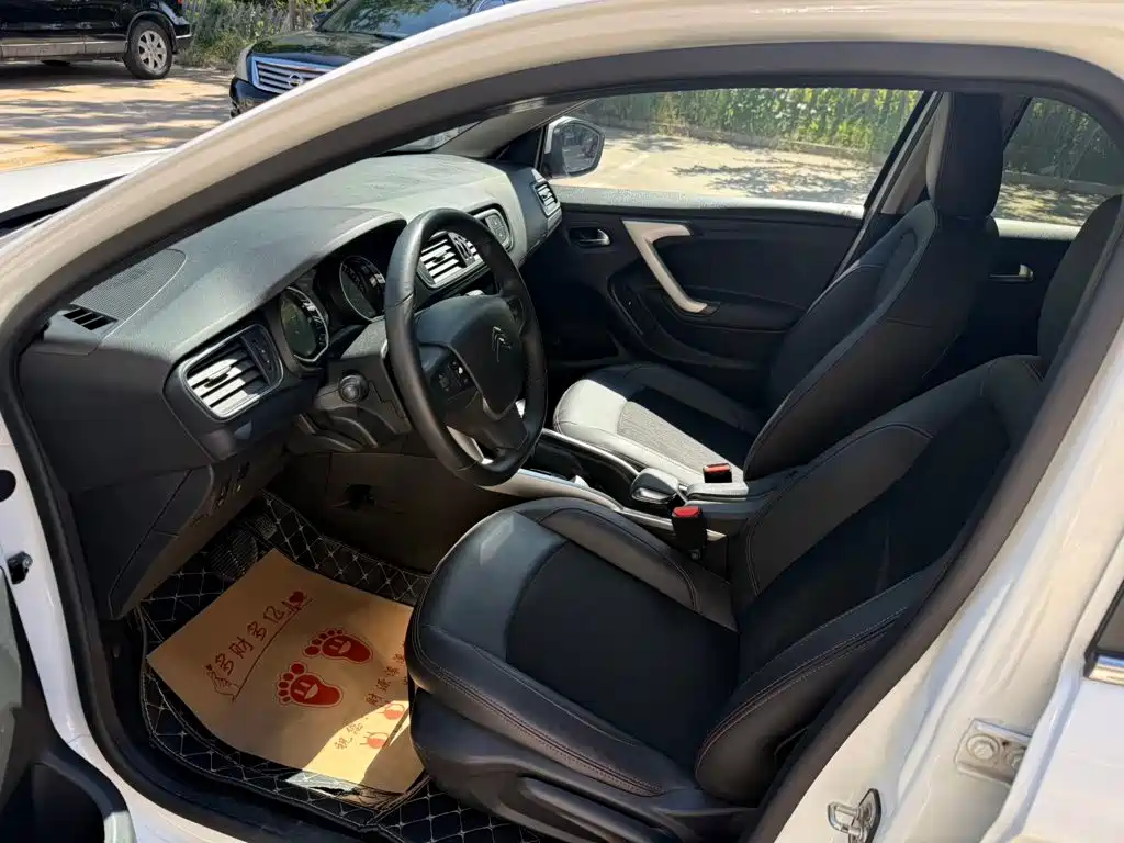 Citroen C3-XR — миниатюра 7