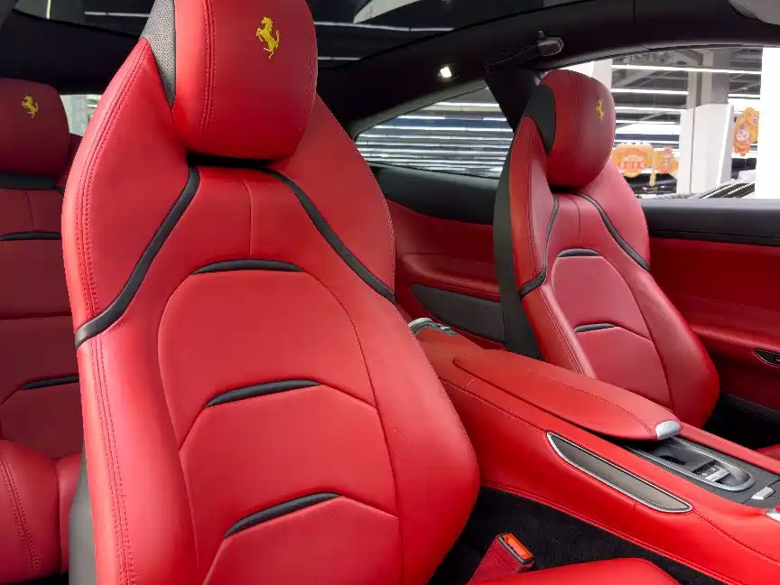 Ferrari GTC4Lusso — миниатюра 12