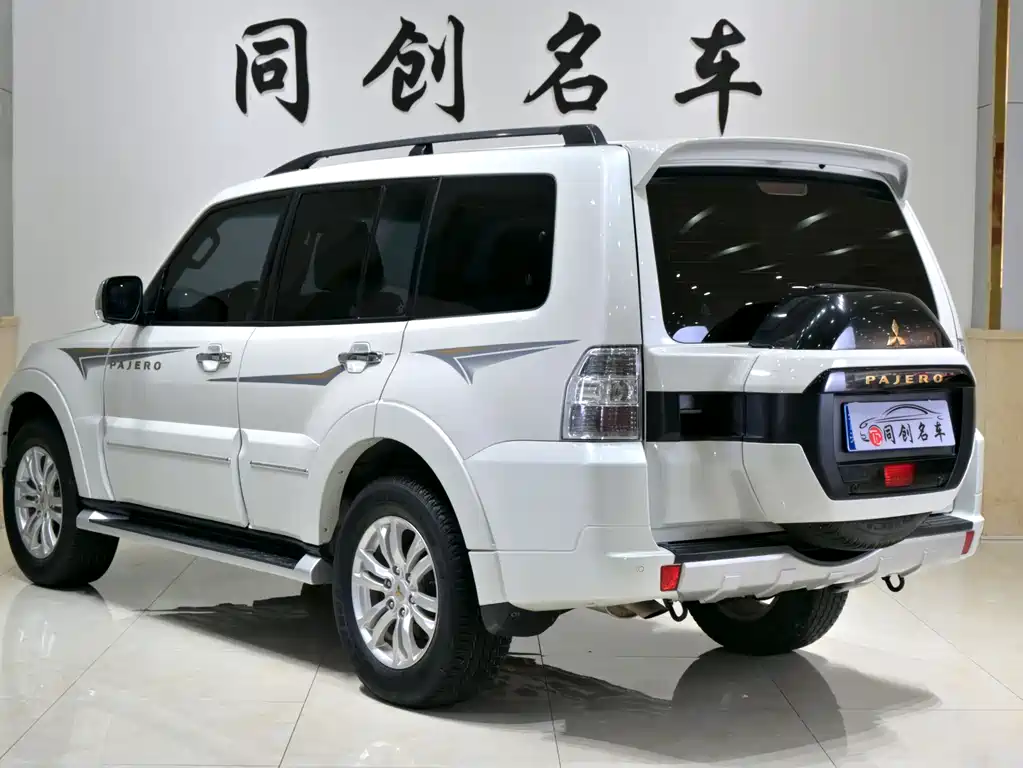 Mitsubishi V97 2019 3.8L