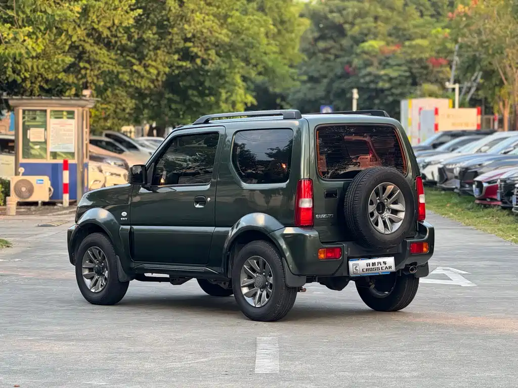Suzuki Jimny — миниатюра 6