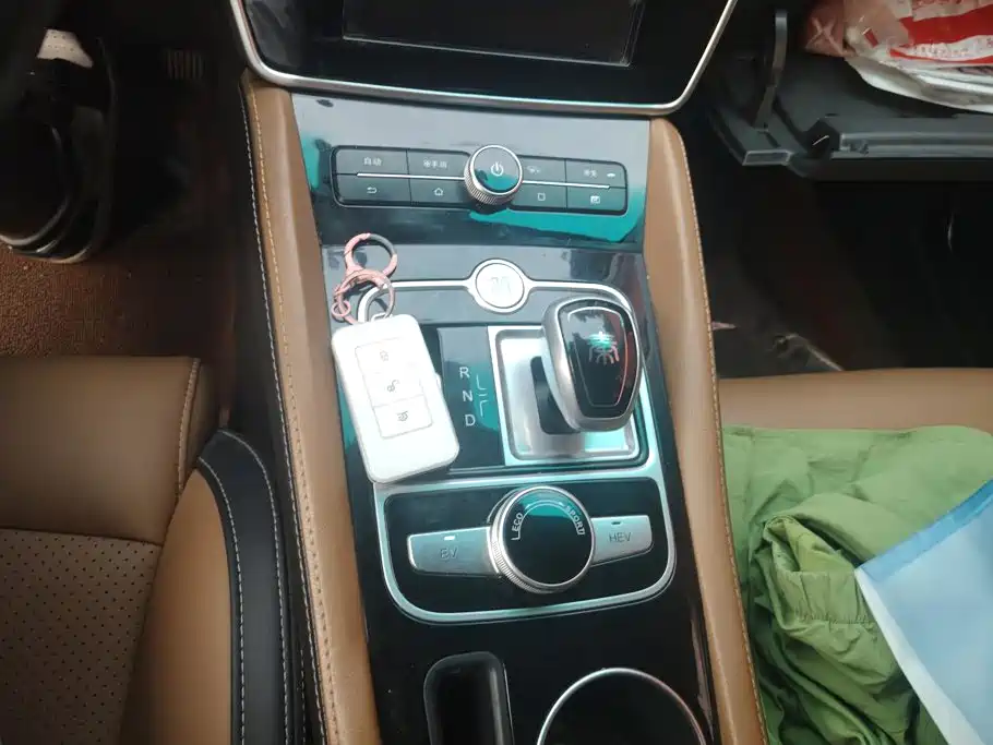 BYD Qin NEV — миниатюра 14
