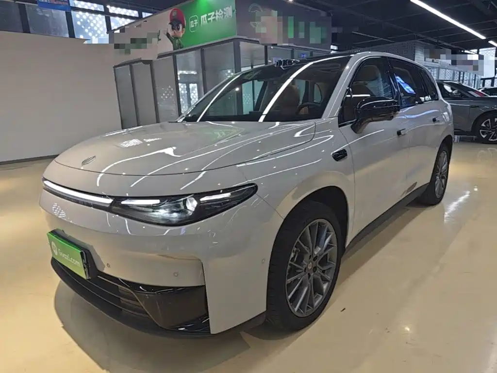 2025 Leapmotor C10 - zdjęcie 1 z 25