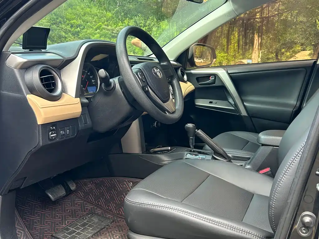 TOYOTA RAV4 RONGFANG