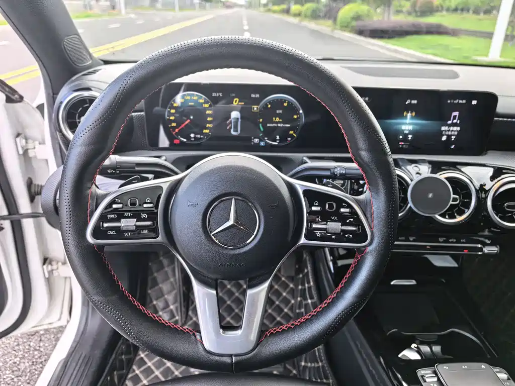 Mercedes-Benz A-Class A 2019 A 200 L
