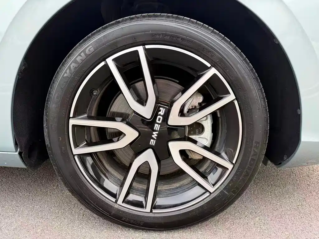Roewe D6 — миниатюра 17