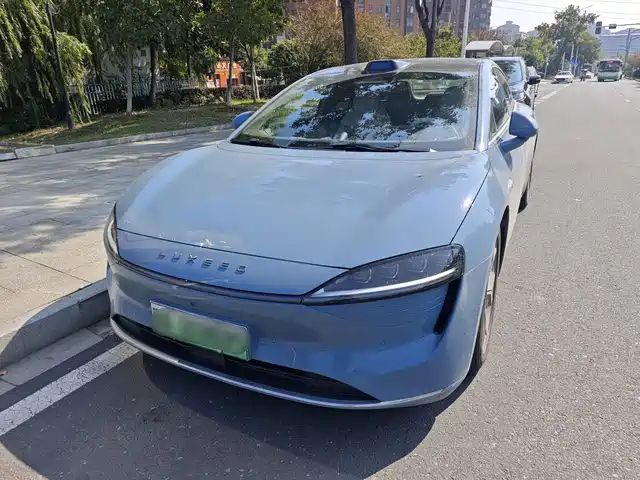 HONGMENG ZHIXING WISDOM WORLD S7 2024