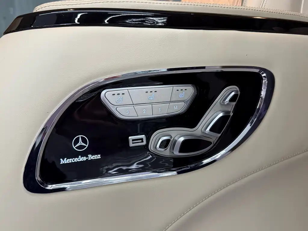Mercedes-Benz Vito 2021 2.0T 7 мест