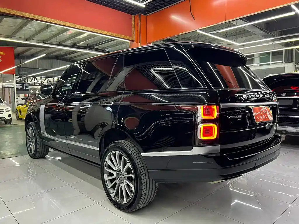Land Rover Range Rover 2020 3.0 L6 Long Wheelbase