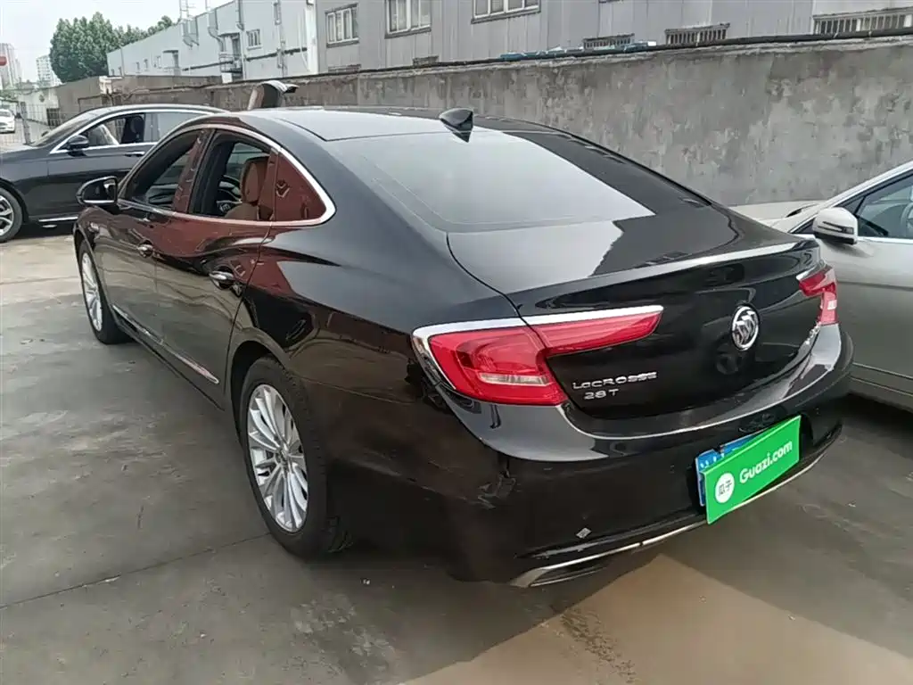 Buick LaCrosse 2016 28T Luxury